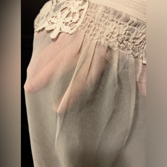 Top - Picture 2 of 6